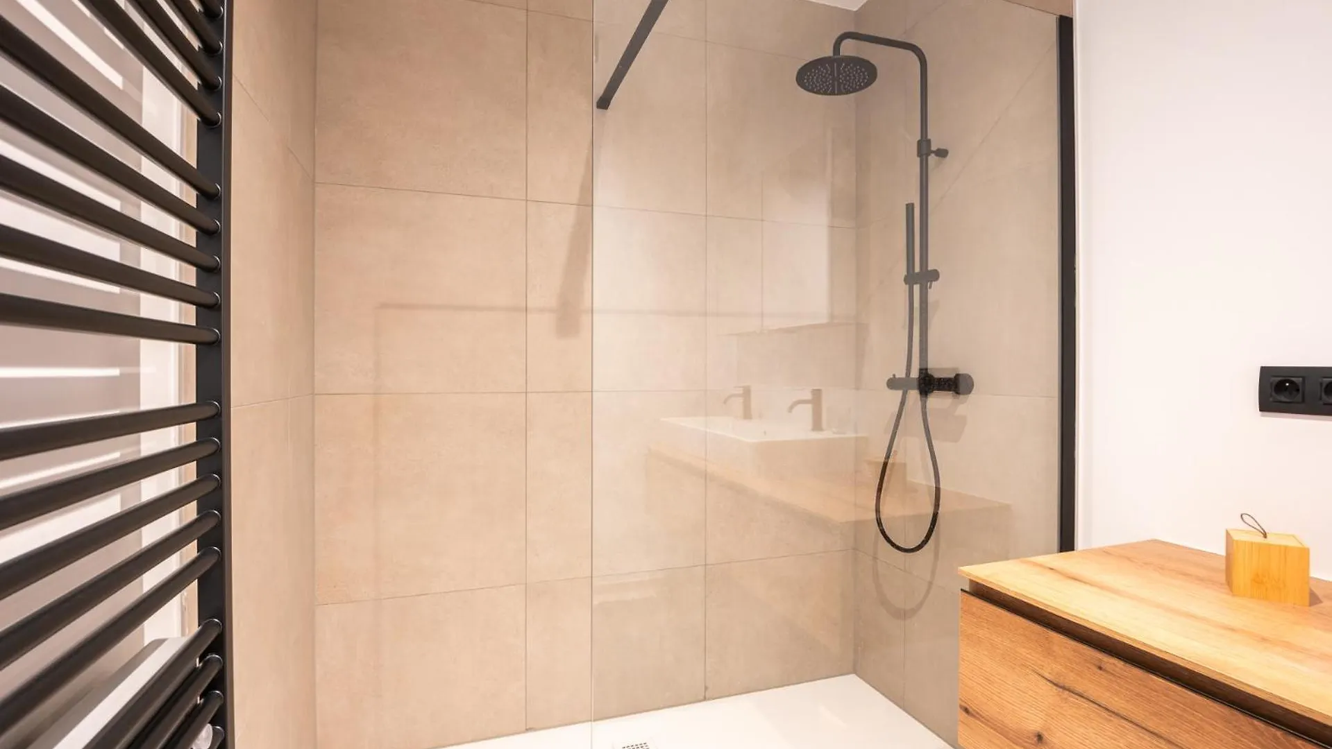 New Apartment With Stunning Views, Pool And Fitness Ostend Belgium
