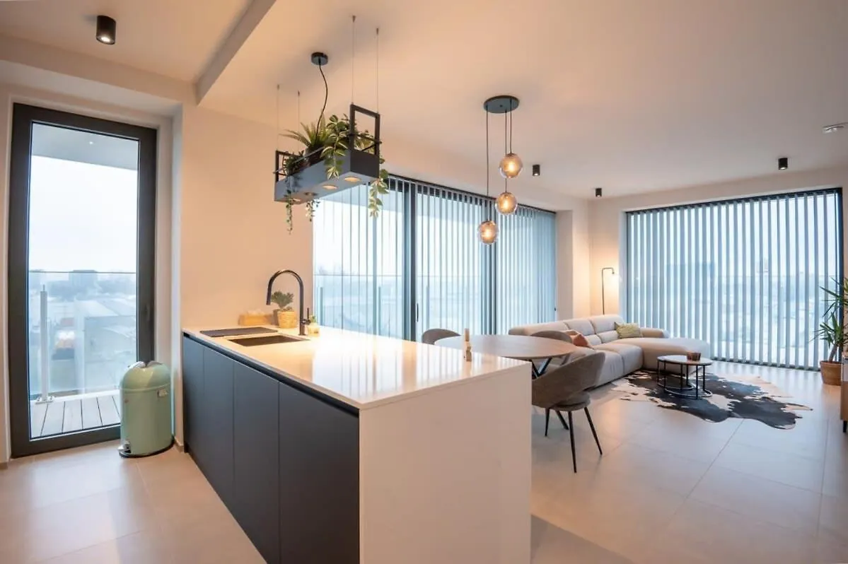 New Apartment With Stunning Views, Pool And Fitness Ostend
