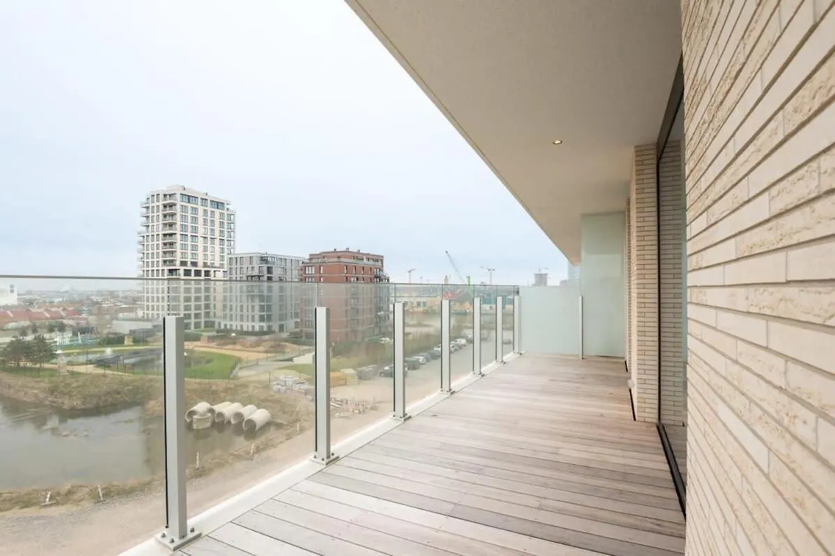 New Apartment With Stunning Views, Pool And Fitness Ostend